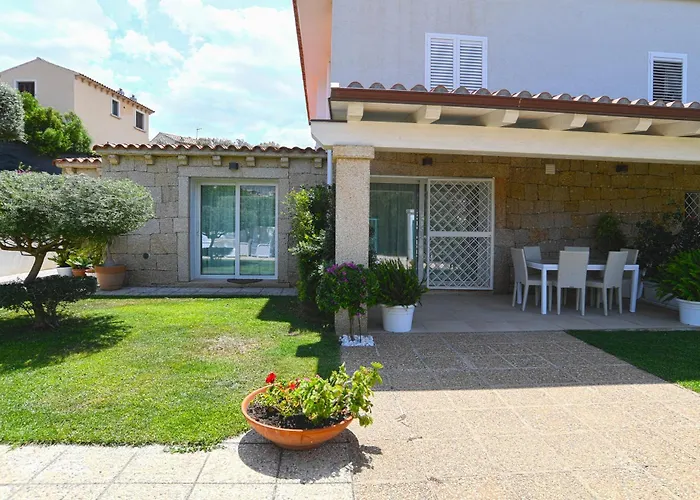 Summer Luxury Adults Only アパート オルビア